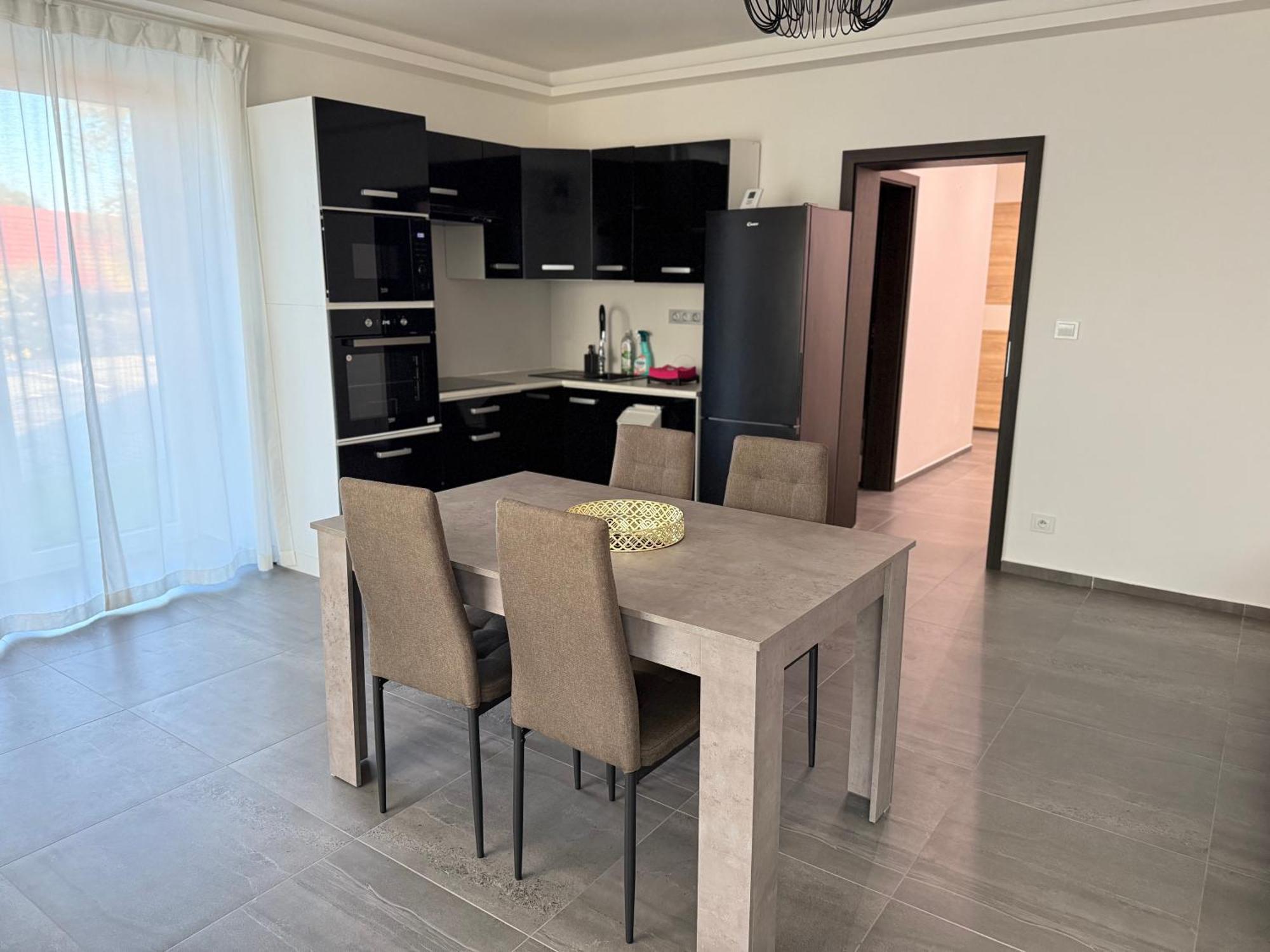 Apartamento 72m2 Private Garden Parking Free Praga