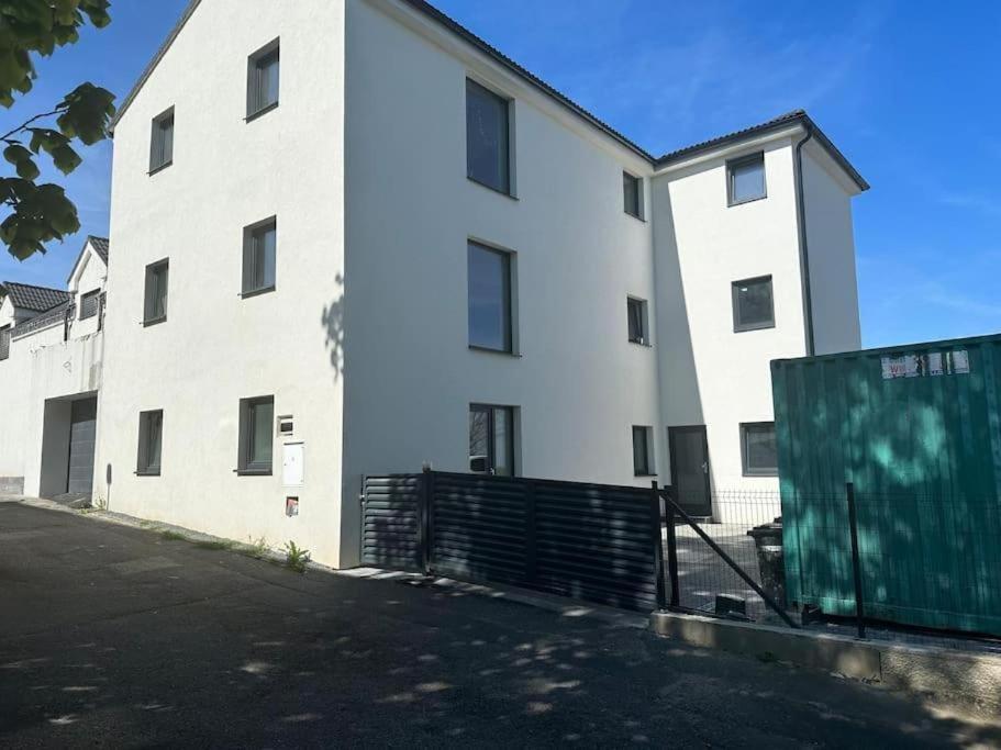 72m2 Private Garden Parking Free Praga